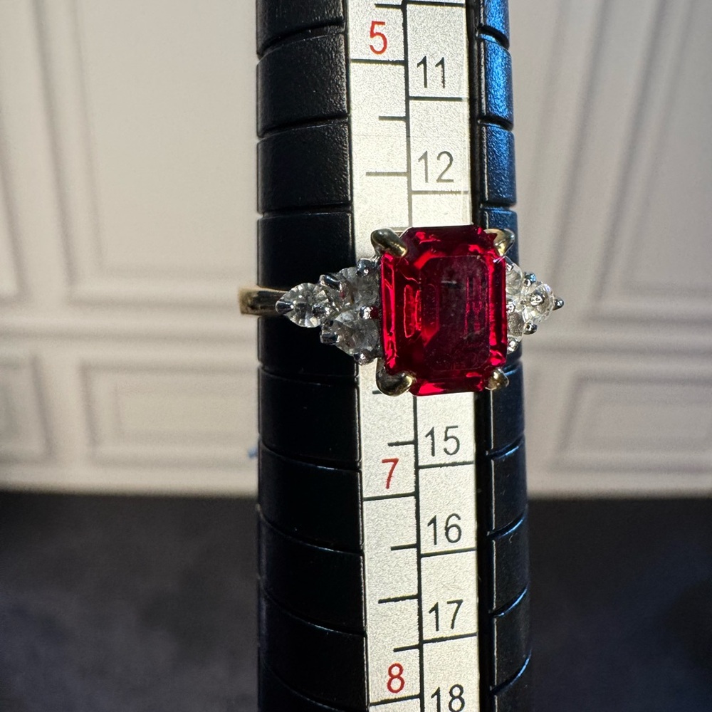 SOLD Vintage Sz 6 14k Gold Electroplated Faux Gemstone Ring “MAJA” marking - Picture 3 of 6